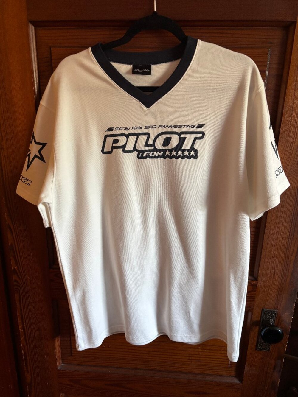 Stray Kids jersey - Official PILOT: FOR FIVE STAR merch, white & navy, unisex L